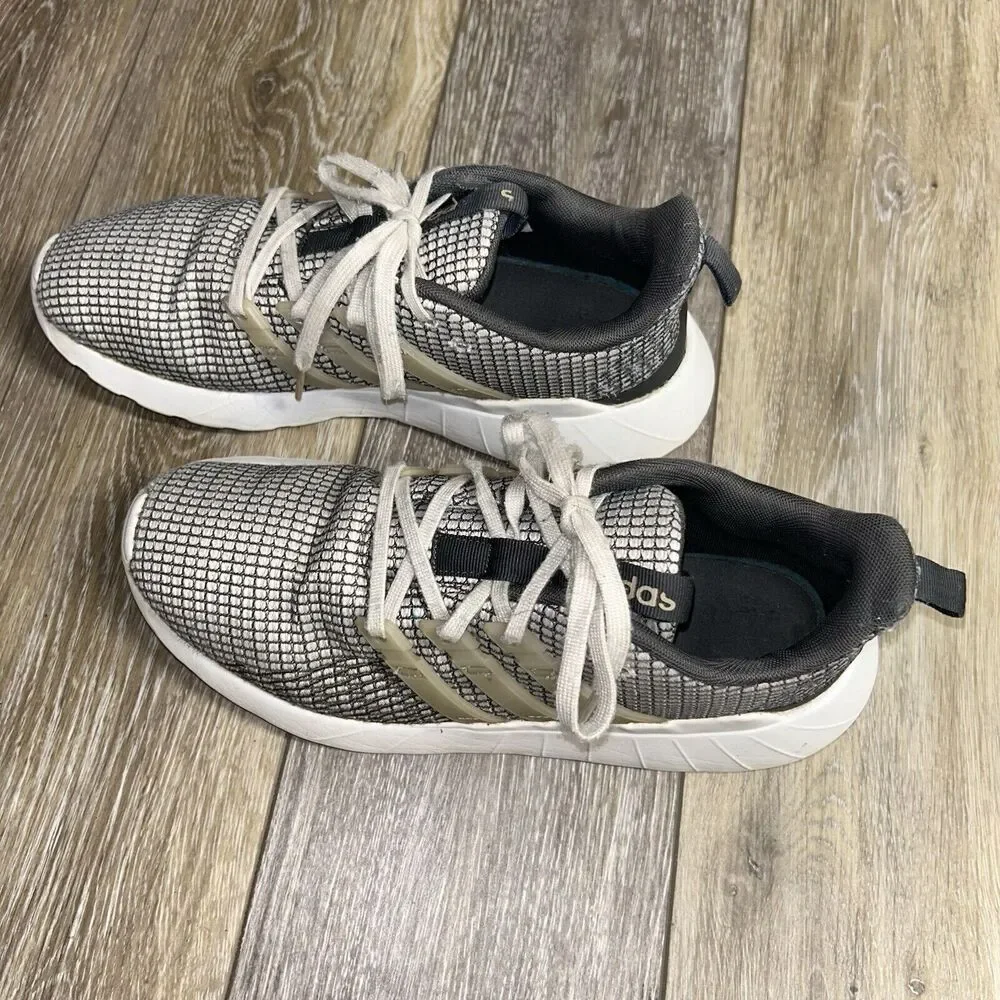 Adidas Men's US Size 7 Questar Flow K White Gray Running Sneaker Shoes